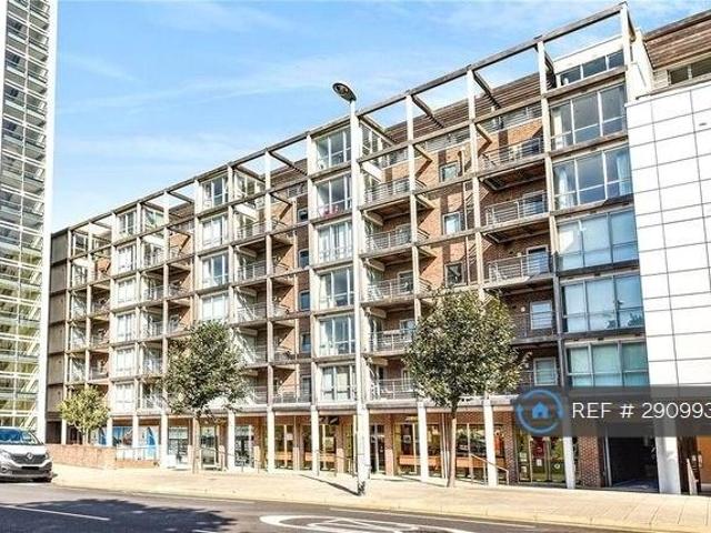 Flat for rent in Portsea, City Of Portsmouth