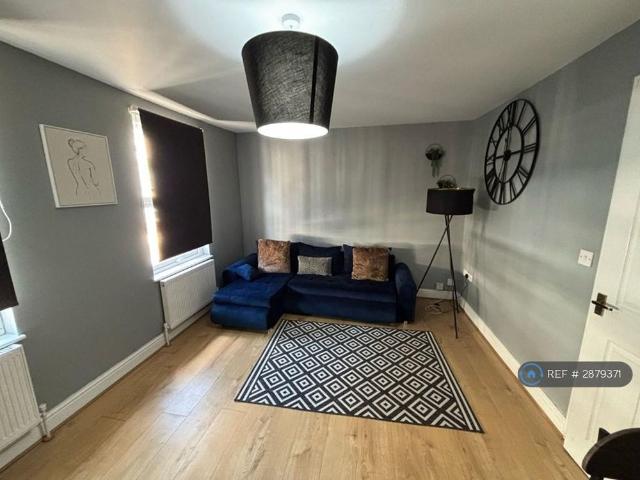 Apartment for rent in Luton, Chatham