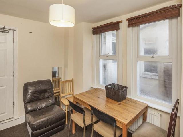 Studio for rent in London Borough of Croydon, Selhurst