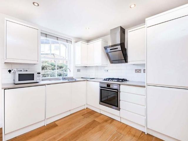 Apartment for rent in London Borough of Ealing, Perivale