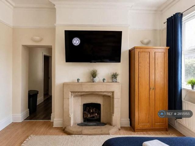 Apartment for rent in Brynmill, Swansea