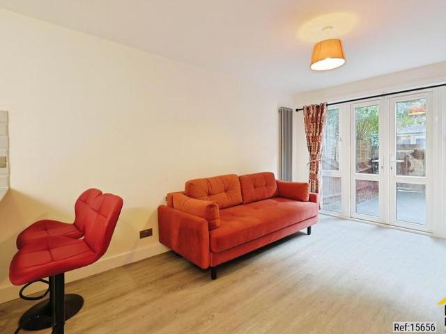 Apartment for rent in St. John's Wood, Isle Of Man
