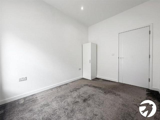 Apartment for rent in Brompton, Gillingham