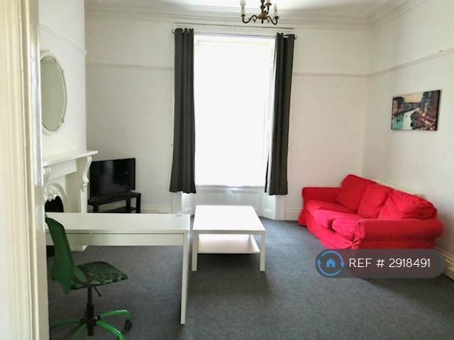 Flat for rent in Greenbank, Mount Wise