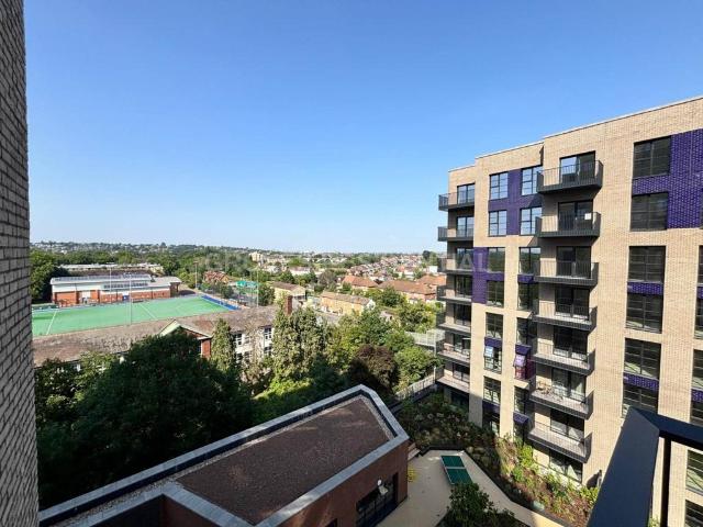 Flat for rent in New Malden, Greater London