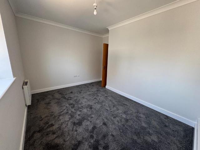 Flat for rent in Peacehaven, Iford