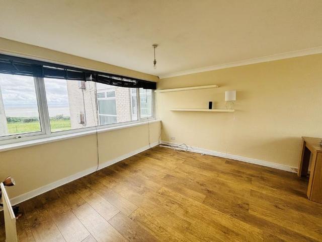 Apartment for rent in The Knap, Barry