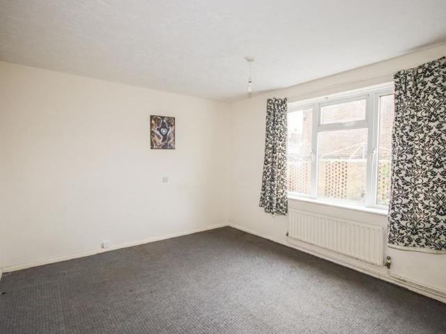 Apartment for rent in Regent Quay, Oad Street