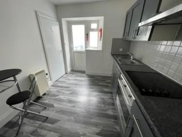 Apartment for rent in Upton, Babbacombe