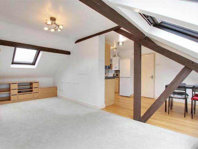 Apartment for rent in Kings Hill, Colliers End