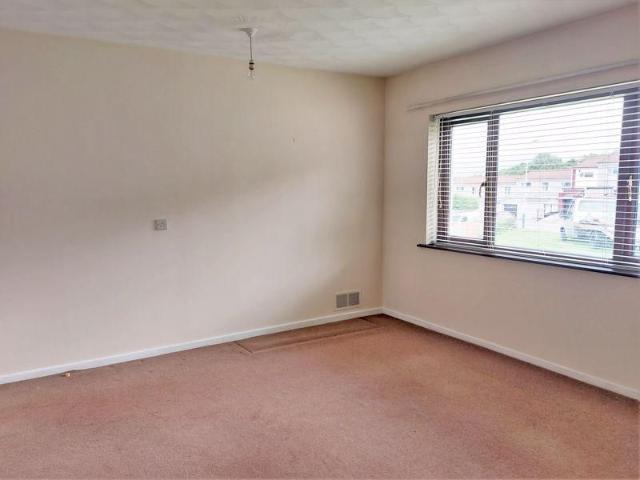 Apartment for rent in Lansbury Park, Castle Park