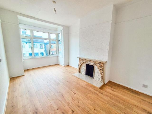 Apartment for rent in Alton Barnes, Essex