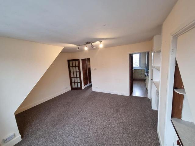 Apartment for rent in Morehall, Folkestone and Hythe