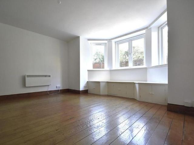 Apartment for rent in Elmfield, Ryde