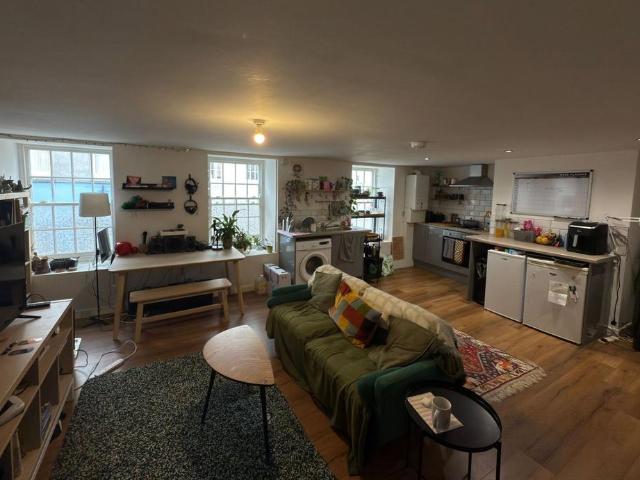 Flat for rent in Carmarthen, Wales