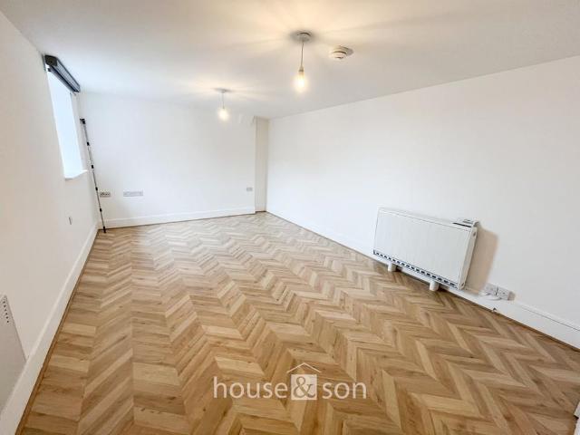 Apartment for rent in Talbot Village, Bournemouth