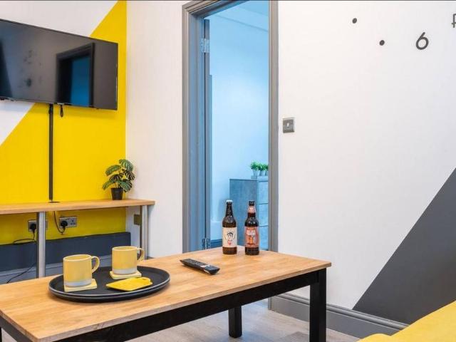 Apartment for rent in Falcon Lodge, Wales