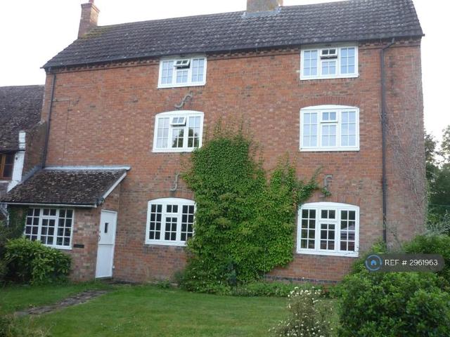 Flat for rent in Broadwell, New Bilton