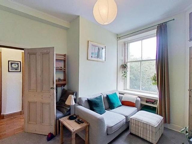 Apartment for rent in Comiston, Scotland