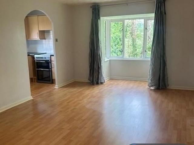 Apartment for rent in Hammer, Chichester