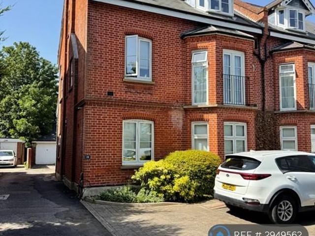 Flat for rent in Surbiton, Greater London