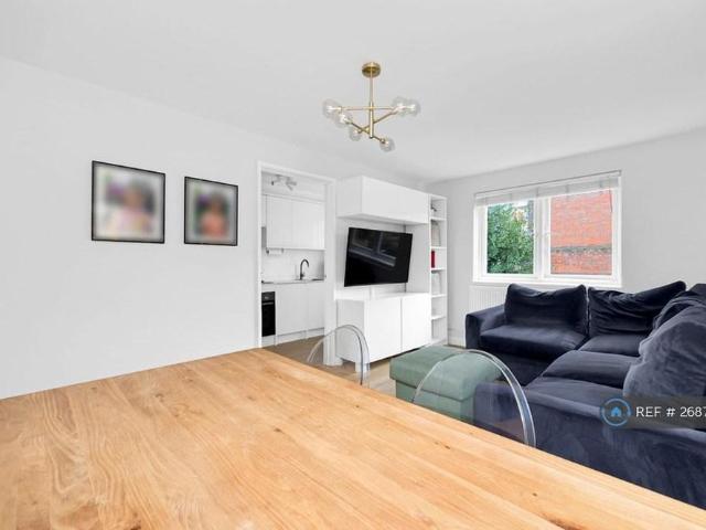 Apartment for rent in Tower Liberty, Wapping
