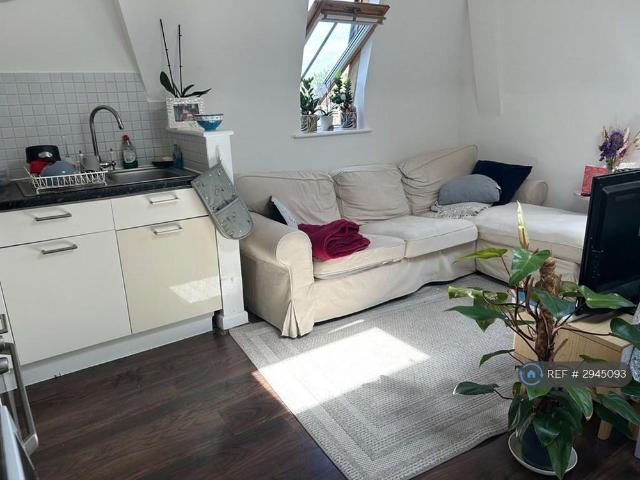 Apartment for rent in Old Ford, Mile End