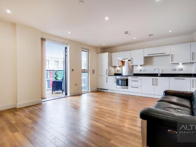 Flat for rent in Alperton, Greater London