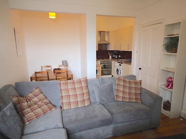 Apartment for rent in Corstorphine, Scotland