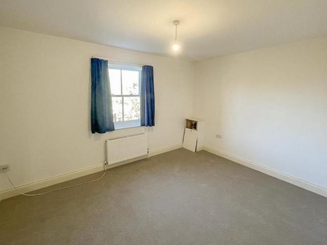 Apartment for rent in Wyndham Park, Salisbury