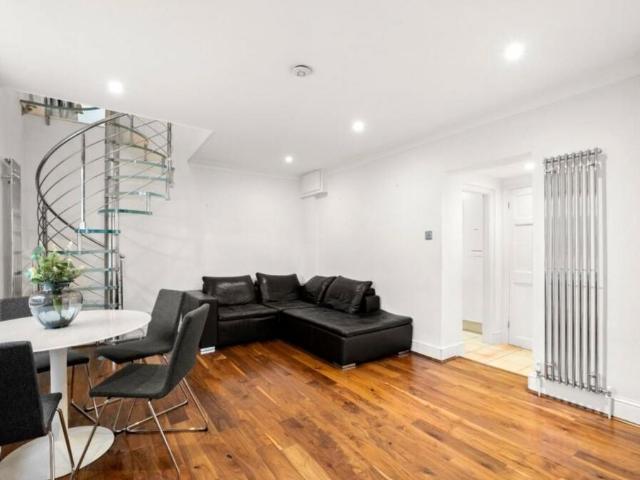Flat for rent in Notting Hill, Greater London