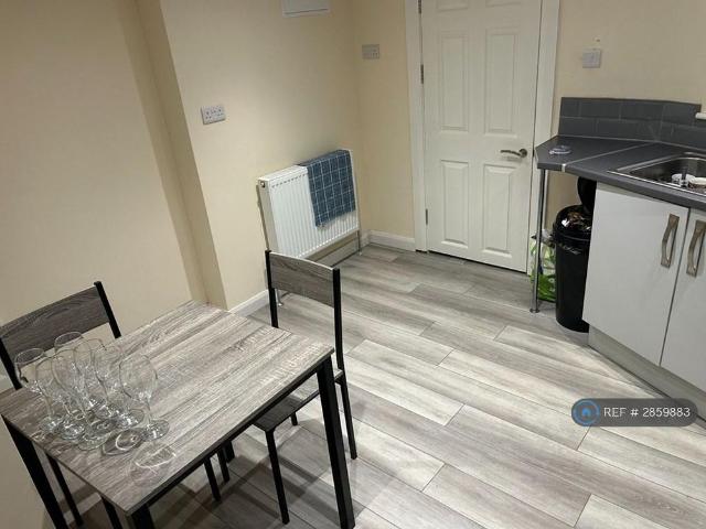 Apartment for rent in High Harrogate, Harrogate
