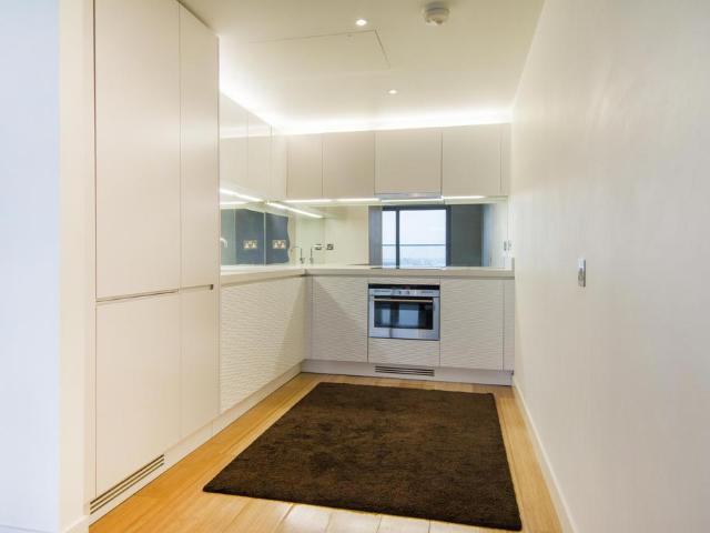 Flat for rent in Isle Of Dogs, Greater London