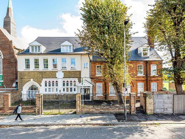 Flat for rent in Old Kent Road, Greater London