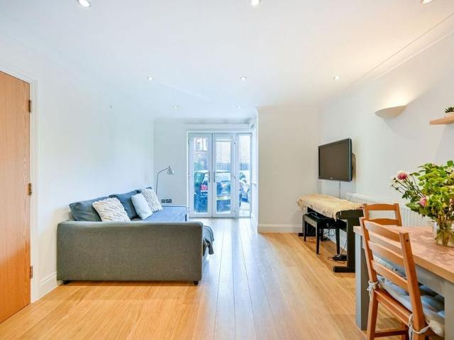 Apartment for rent in London Borough of Lambeth, Greater London