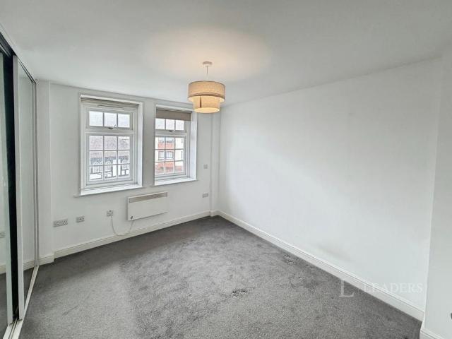 Apartment for rent in Below Bar, Southampton