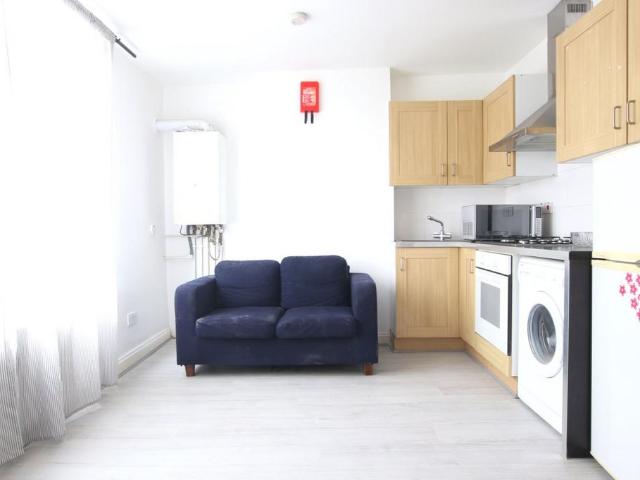 Flat for rent in London Borough of Croydon, Thornton Heath