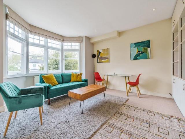 Flat for rent in Greater London
