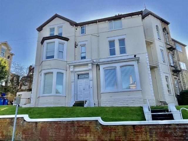 Flat for rent in South Cliff, Kepwick
