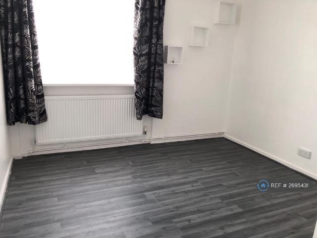 Flat for rent in London Borough of Croydon, Selhurst