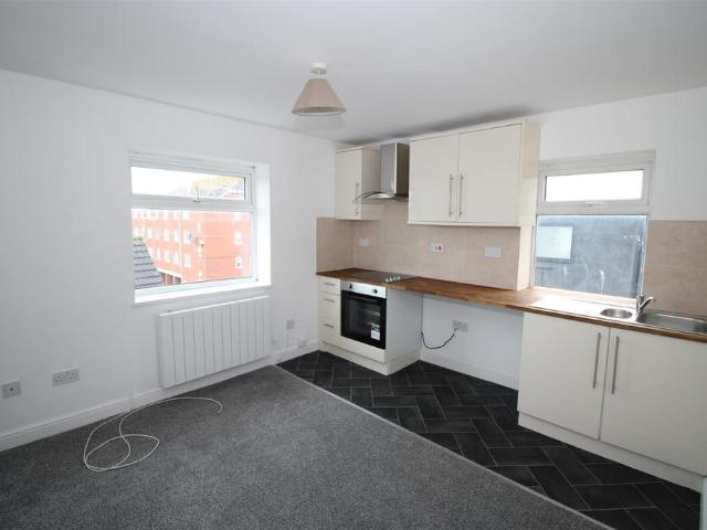 Flat for rent in Revoe, Blackpool