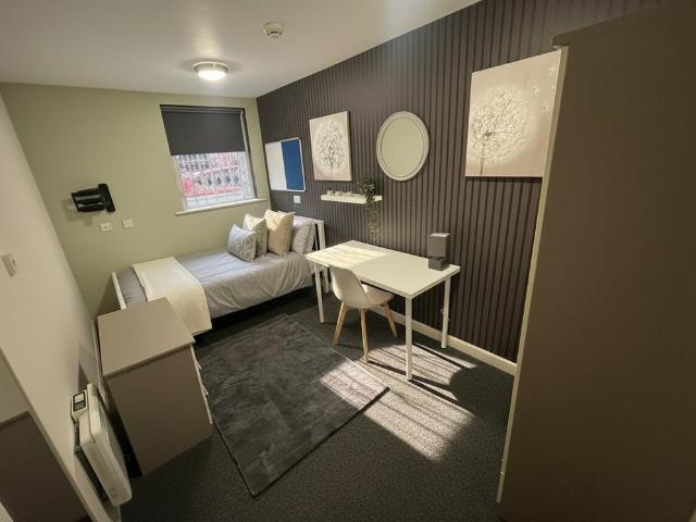 Flat for rent in Haddon, East Midlands