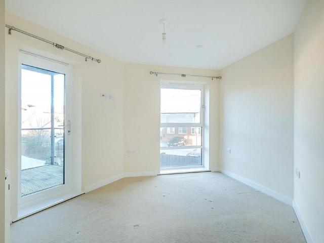 Apartment for rent in Brook Street, Bourne Vale