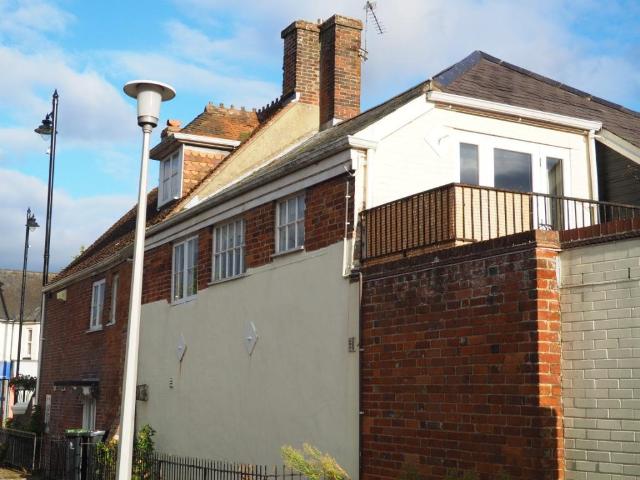 Flat for rent in Purewell, Christchurch