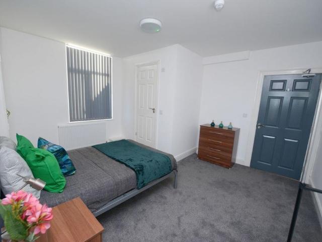 Apartment for rent in Loundsley Green, East Midlands