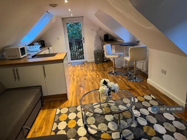 Apartment for rent in Bourne Vale, Kent
