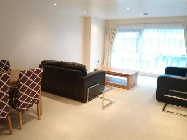 Apartment for rent in Old Town, Swindon