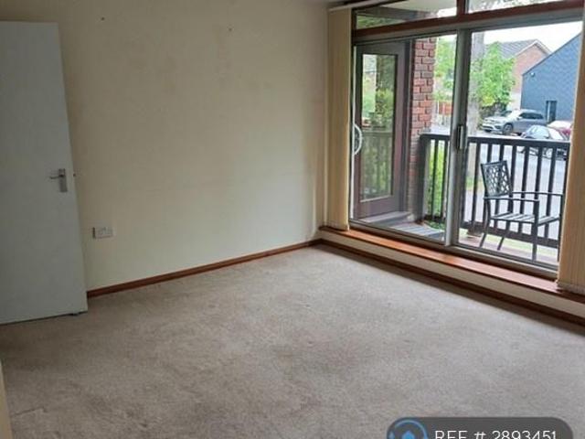 Apartment for rent in St James, Sandown Park