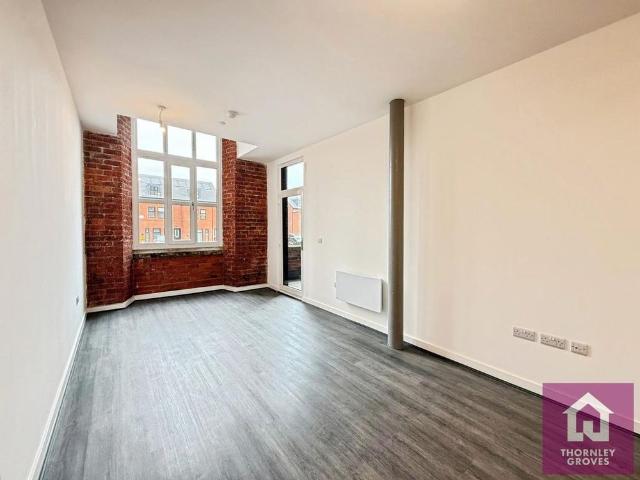 Apartment for rent in The Haulgh, Lee Bank