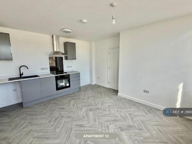 Flat for rent in Potters Corner, East Midlands